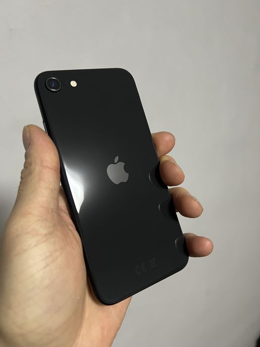 Продам айфон SE 2 128гб