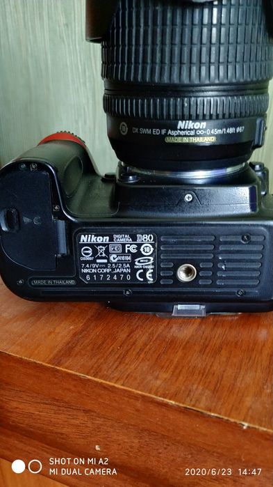 Фото апорат Hikon D80