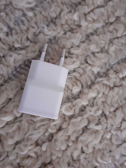 Продавам вътрешна антена за телевизор и други