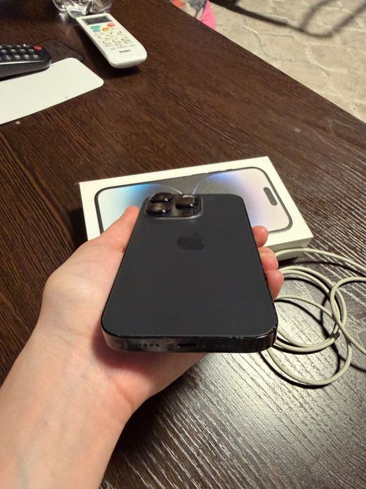 Продам iphone 14 pro черный