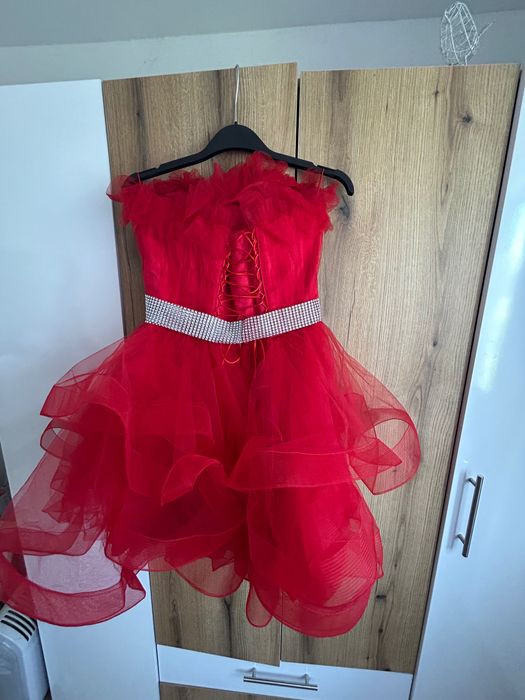 Абитуриентска/ бална рокля