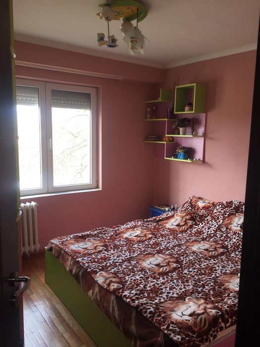 Închiriez apartament 3 cam in Cantemir 350Euro