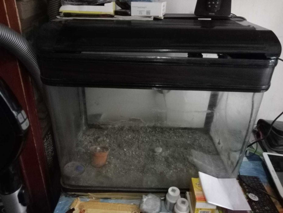 Продам аквариум, на 80 литров