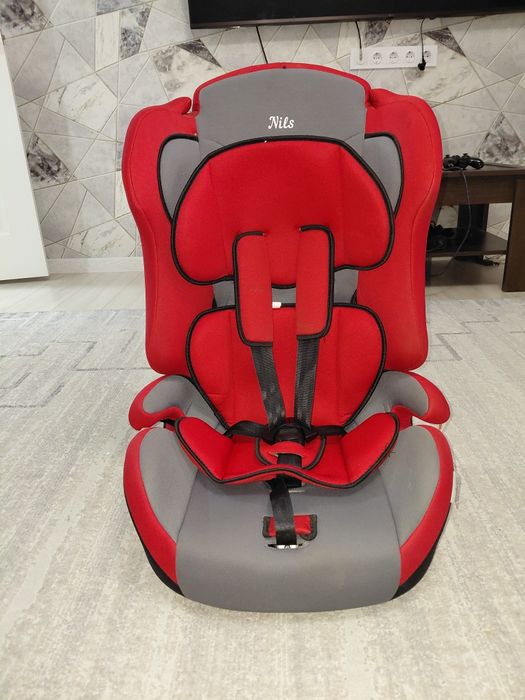 Детское кресло автомобильное