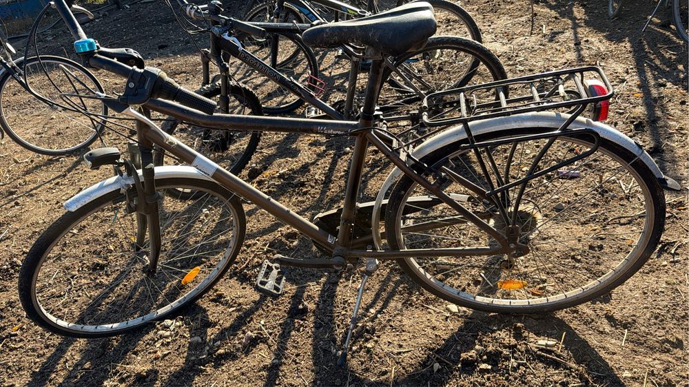 Vand biciclete noi