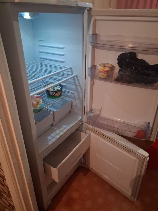 Продам холодильник