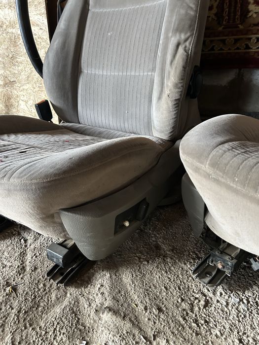 Продам на ауди с4 сидения 150к