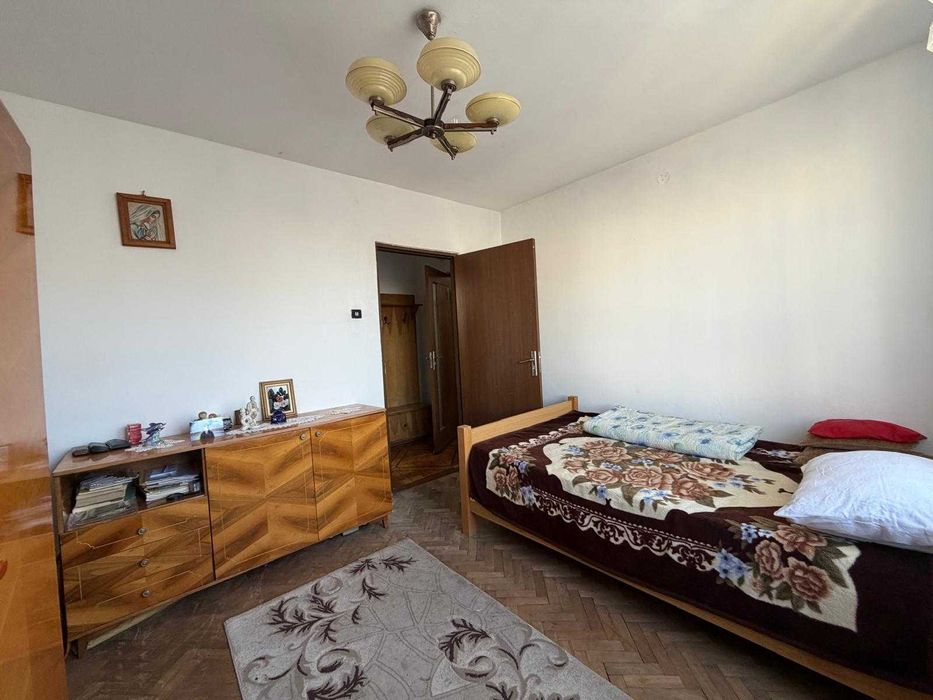 Proprietar, inchiriez apartament 2 camere zona centrala, Str Dacia