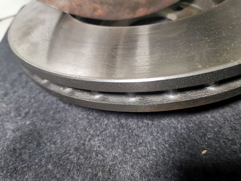 Спирачни дискове 318 мм brembo, спирачни апарати , audi a4 B9, A5, a6