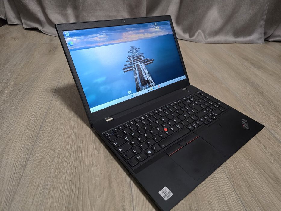 15.6 Touch i7-10750H 64GB Lenovo Thinkpad P15v