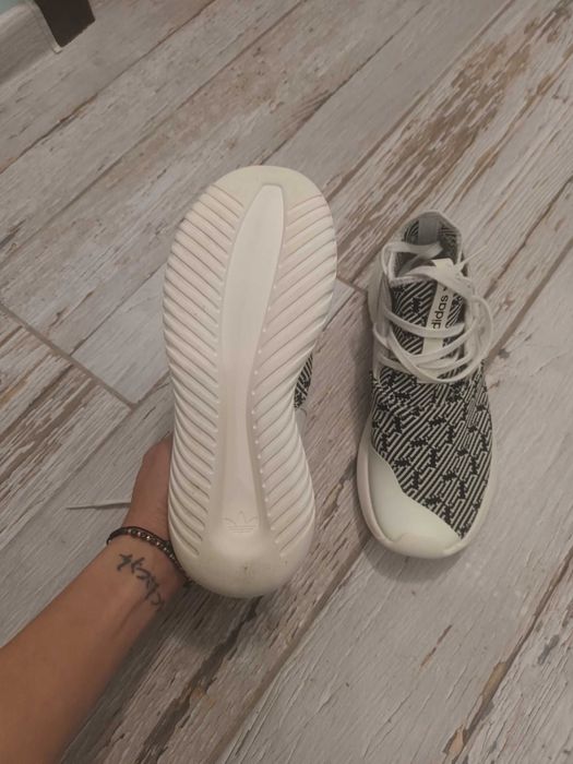 Маратонки Adidas 36 номер