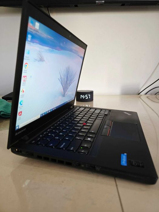 Lenovo ThinkPad i7 / 8 ГБ / Windows 10 Pro / SSD 250 ГБ