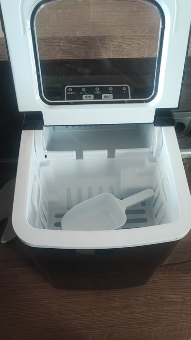 Ледогенератор чисто нов