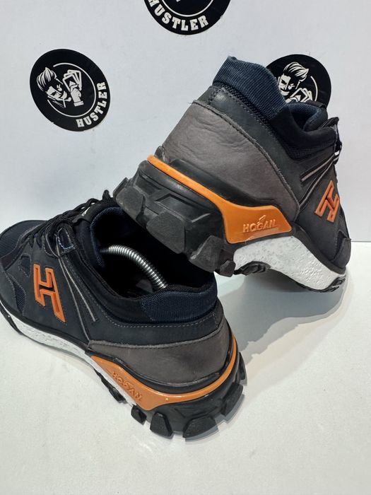 Сникърси HOGAN . Размер 42