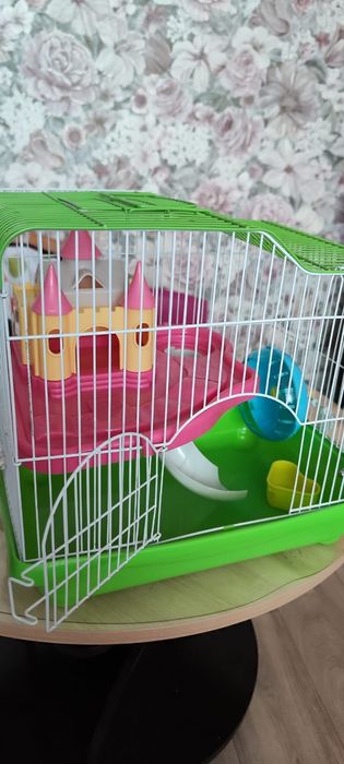 Клетка для хомяков.