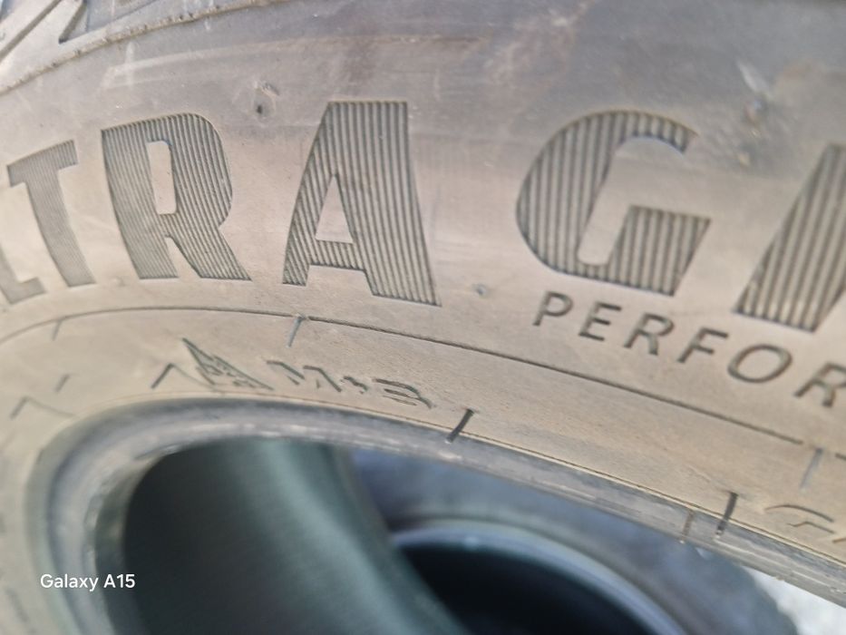 Goodyear ULTRA GRIP M+S 225/55R17