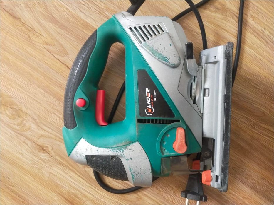 Продаётся лобзик