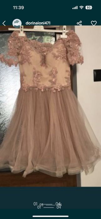 Rochie facuta pe coamanda