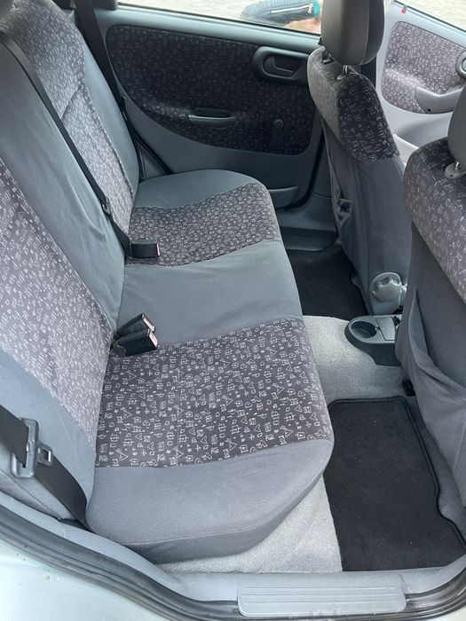 Opel corsa C ireproșabil mașină pentru pretențioși impecabil  înmatric