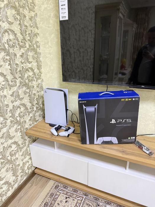 Ps 5 fat 1 tb sotiladi 450$
