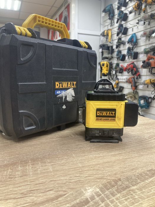 Лазерный уровень DeWalt (osp14)