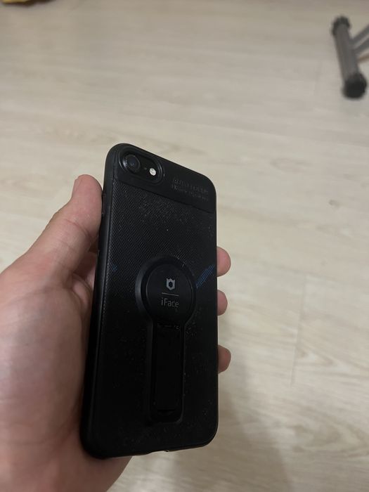 Срочно продается Айфон 7 на запчасти