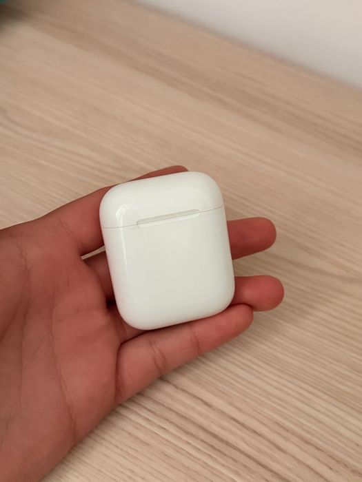 продаю Airpods 2