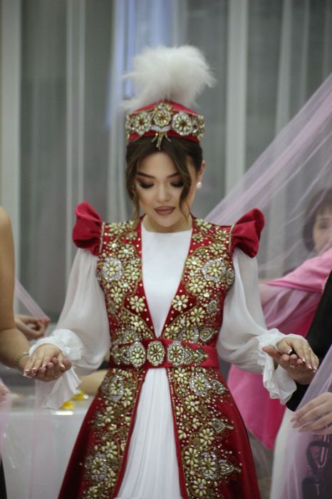 Платье для узату