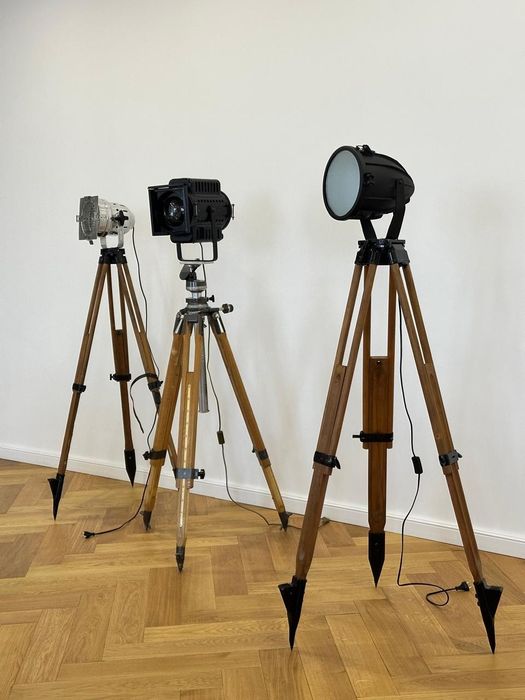 Продается интерьерный прожектор