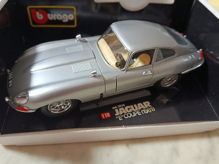 Колекционерска количка 1/18