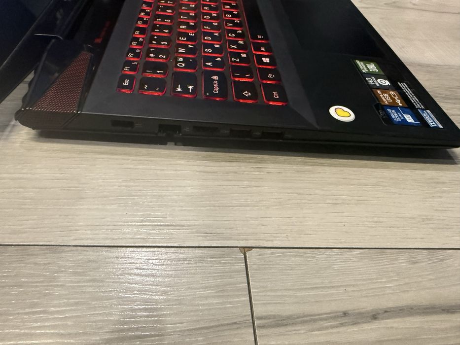 Lenovo y50-70-i7 4710HQ/16гб/500гб ссд/GTX 860M/Подсветка