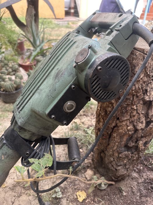 Перфоратор отбойный молоток