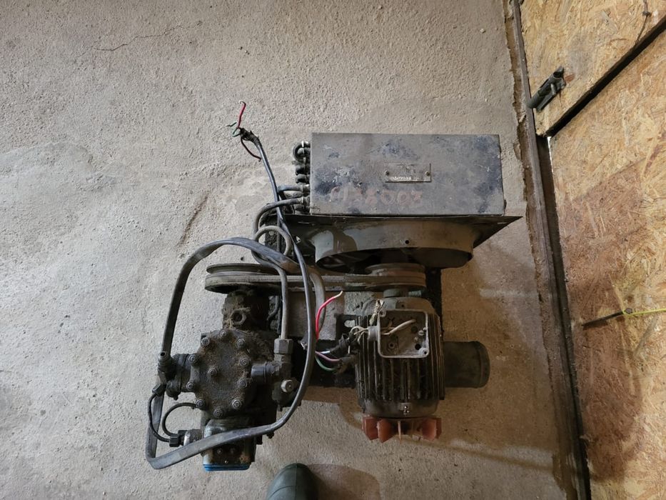 Продаю Компрессор