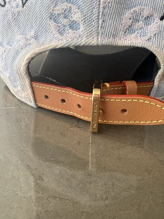 Дънкова шапка Louis Vuitton
