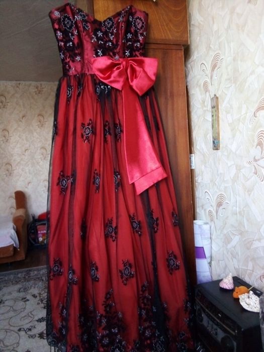 Продам платье вечернее