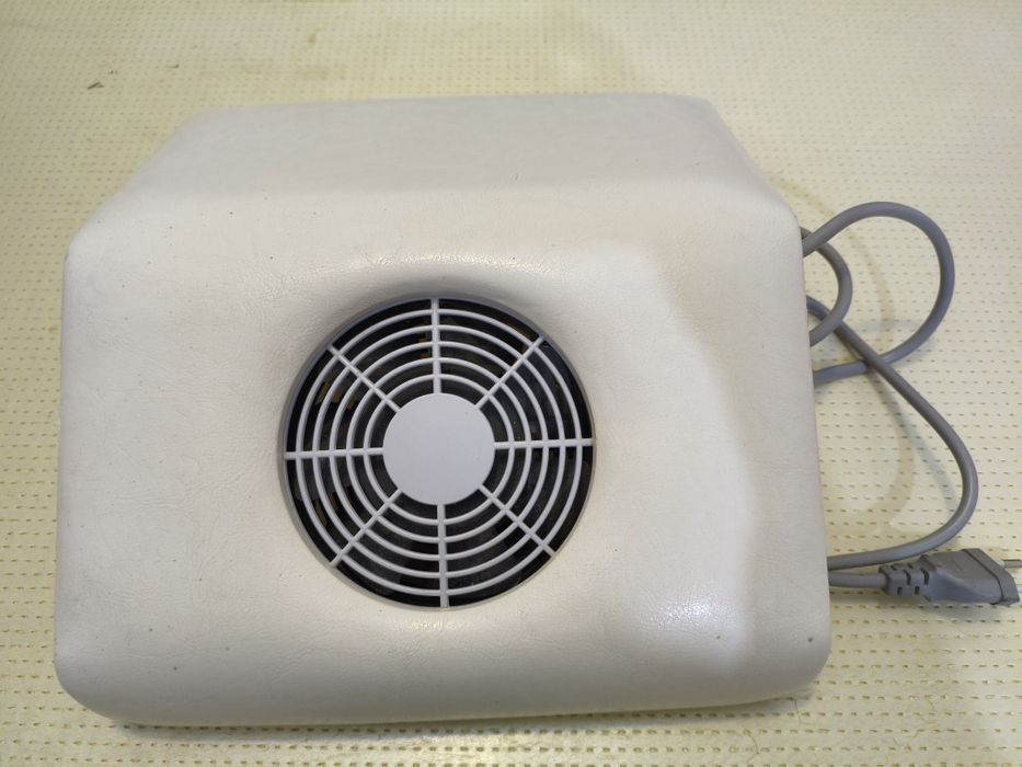 Продаётся срочно набор для маникюра