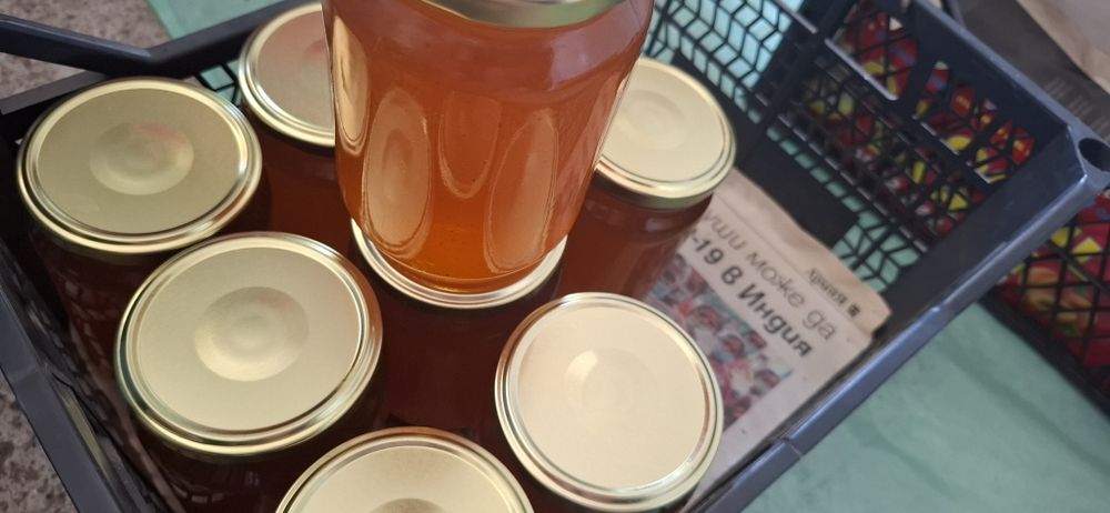 Пчелен мед  лично производство