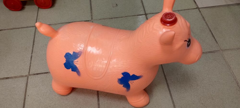 Продам игрушку (коняшка)