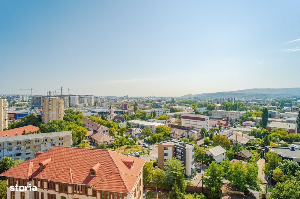 Apartament 2 camere, decomandat, 1 km de Palas