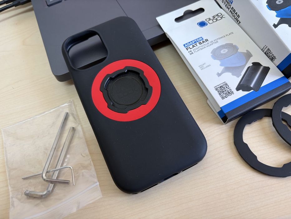 Husa Iphone 17 QuadLock (Quad Lock) plus accesorii