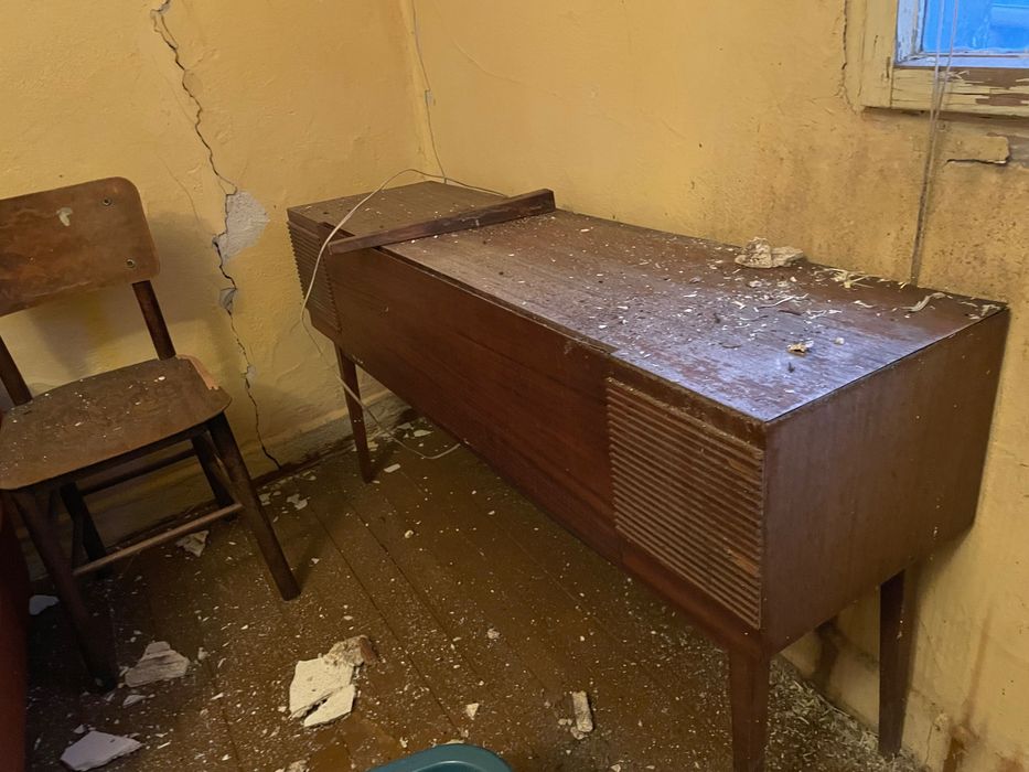 Старо радио с грамофон