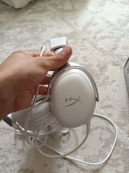 Продам проводные наушники HyperX Cloud 3 белые