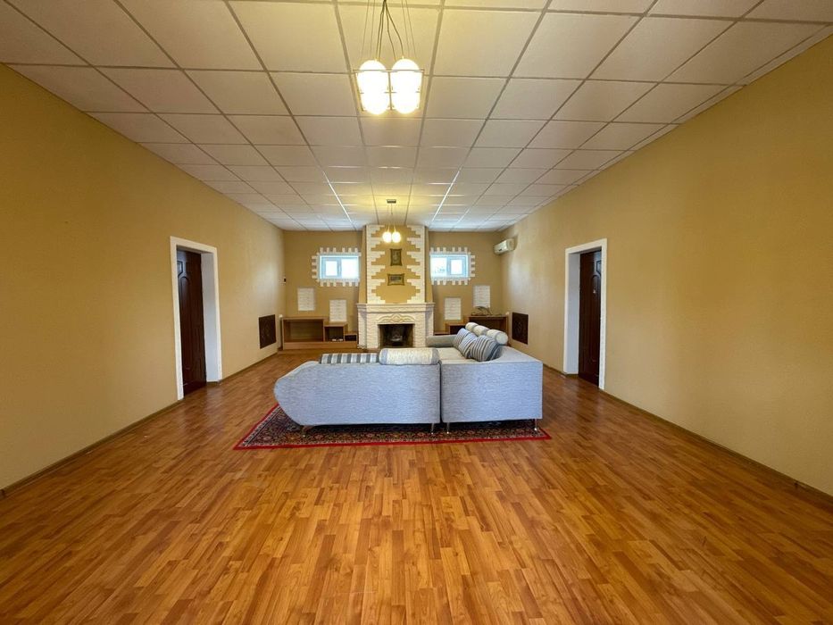 Продается готовое складское помещение. 
Имеется 2 больших раздельных с