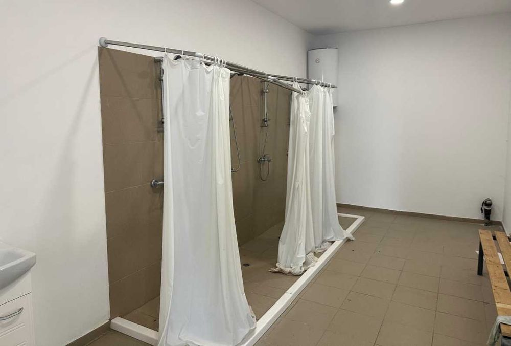 Дава се под наем Склад в с. Тополи, Област Варна - 500 кв.м за 2000 € - Снимка #4