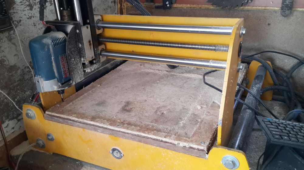 Фрезерный станок с ЧПУ