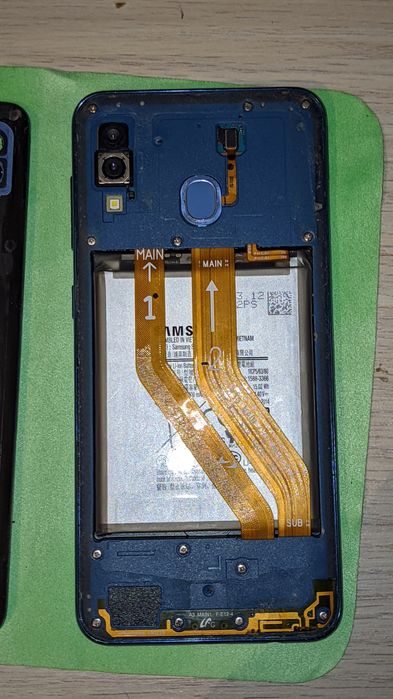 Samsung Galaxy A30 на запчасти