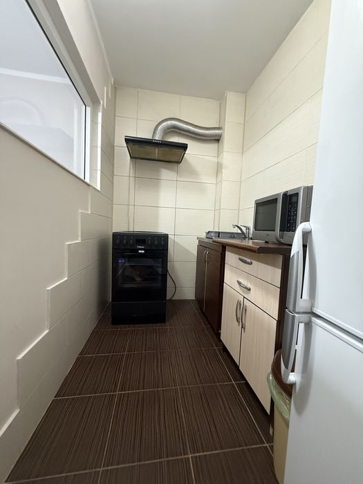 Proprietar inchiriez pe termen lung garsoniera Baba Novac Lidl