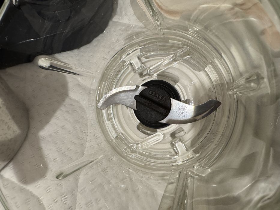 Aparat 4 in 1 pentru prepararea hranei bebelusilor BEABA BABYCook neo