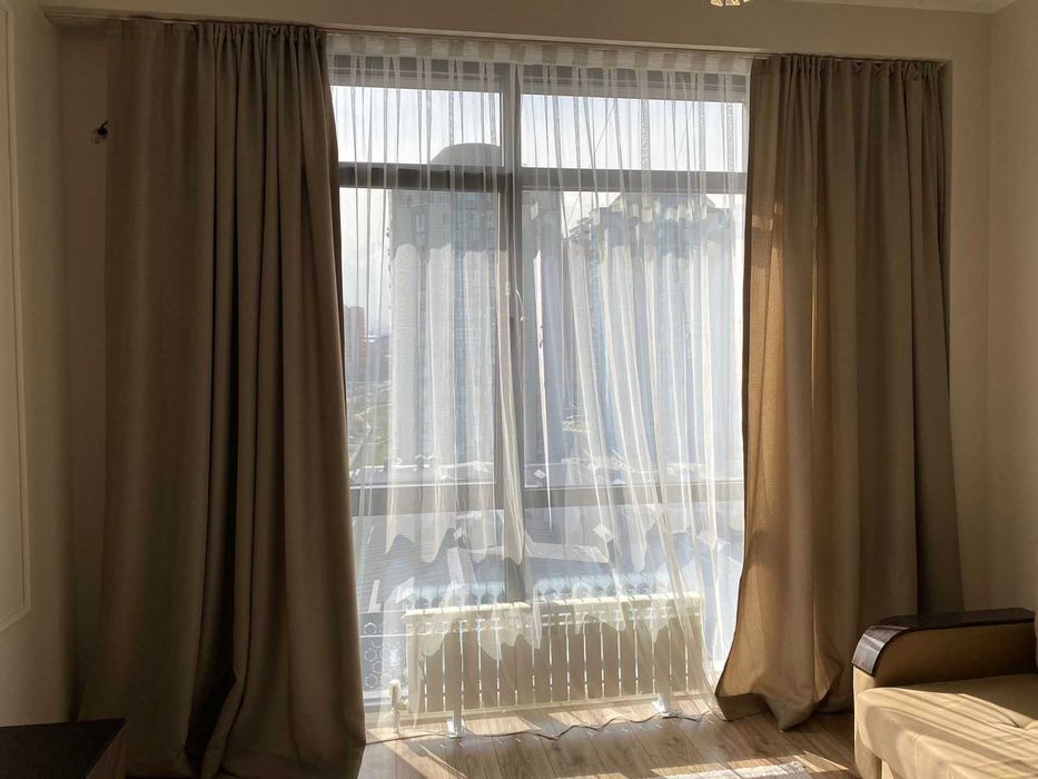 Продам штор 280х250 см с тюлем в двух вариантах