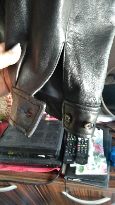 Vând geaca piele polo nouă fără eticheta